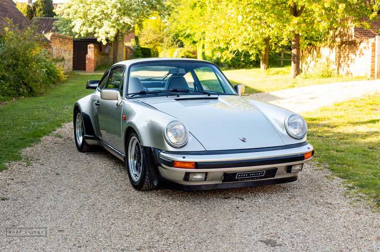 Porsche 911 Turbo 3.3