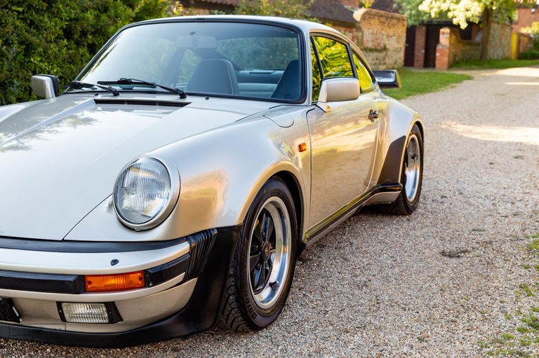 Porsche 911 Turbo 3.3