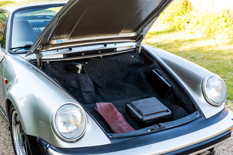 Porsche 911 Turbo 3.3