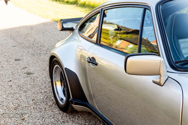 Porsche 911 Turbo 3.3