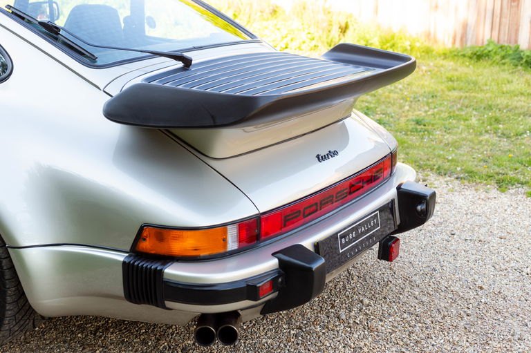 Porsche 911 Turbo 3.3