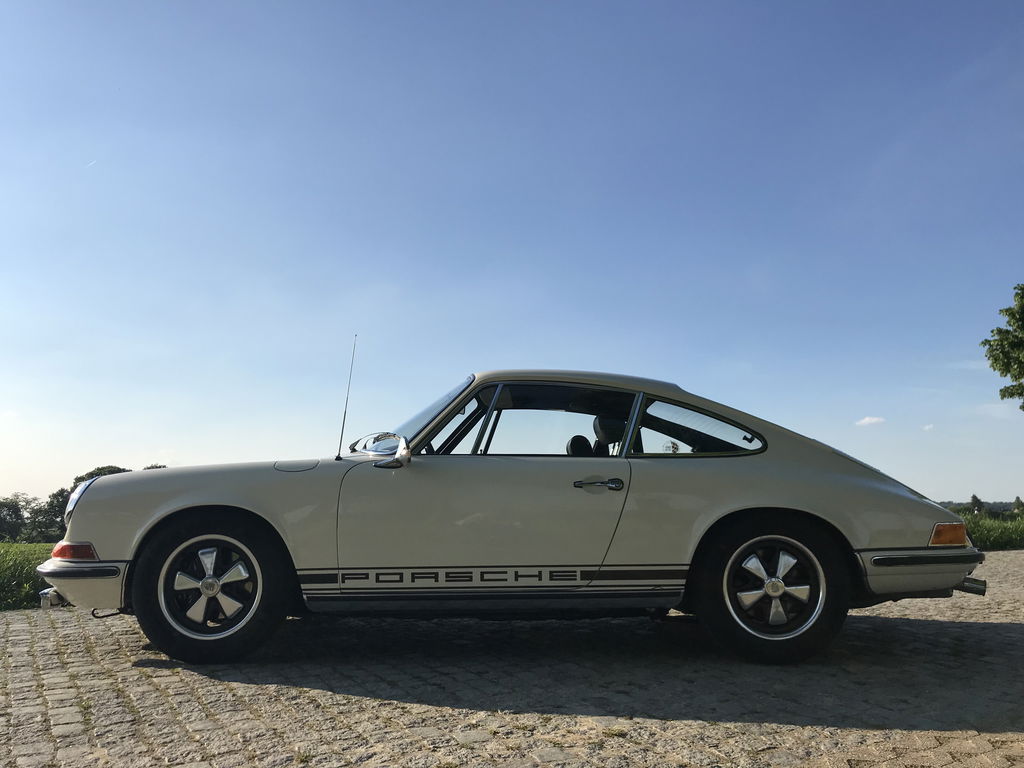 Porsche 911 T