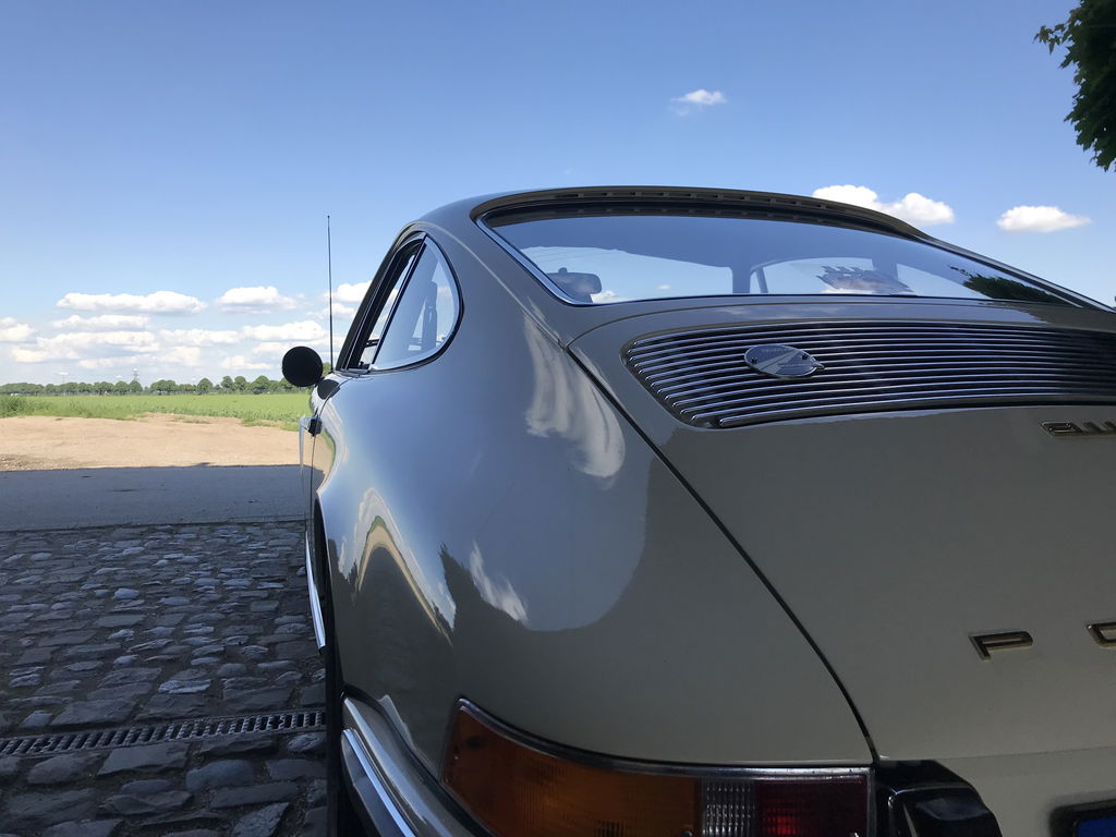 Porsche 911 T