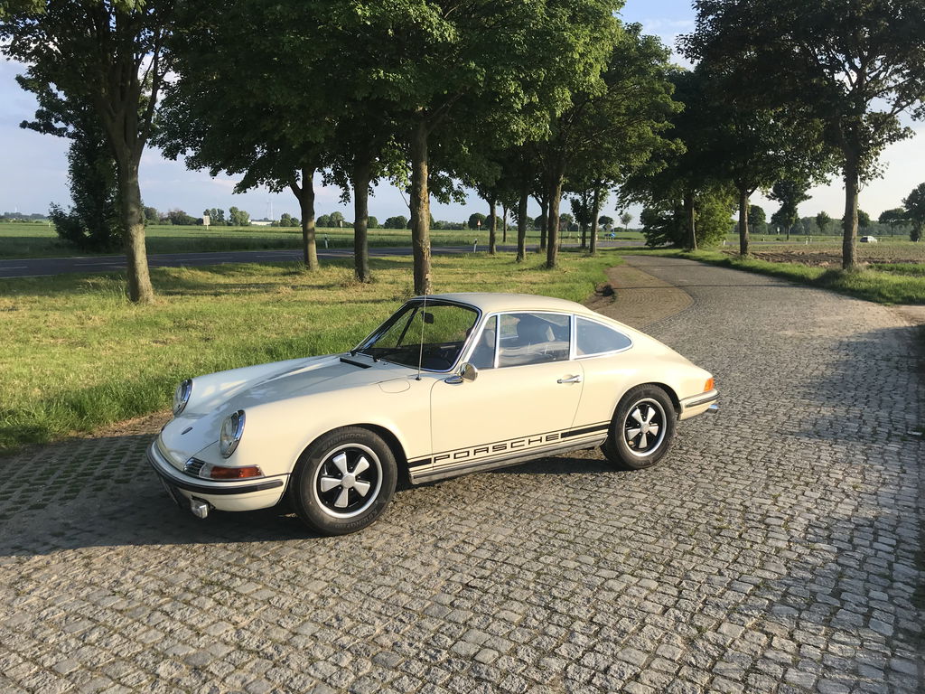 Porsche 911 T