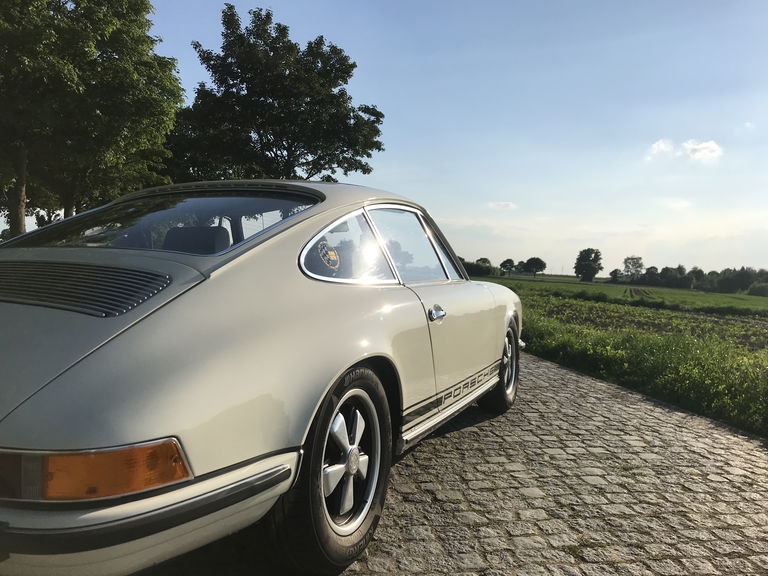 Porsche 911 T