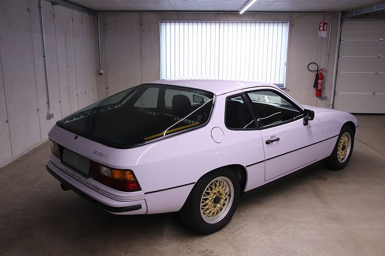Porsche 924