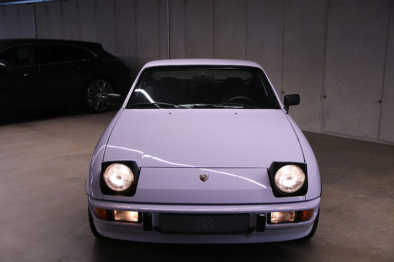 Porsche 924