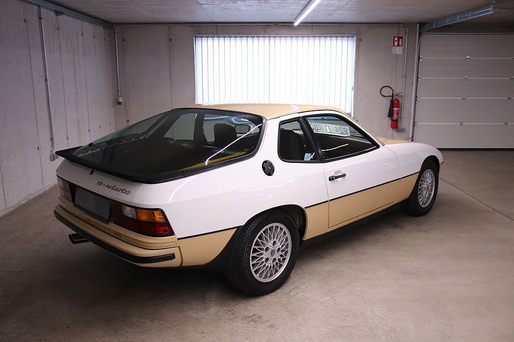 Porsche 924 Turbo