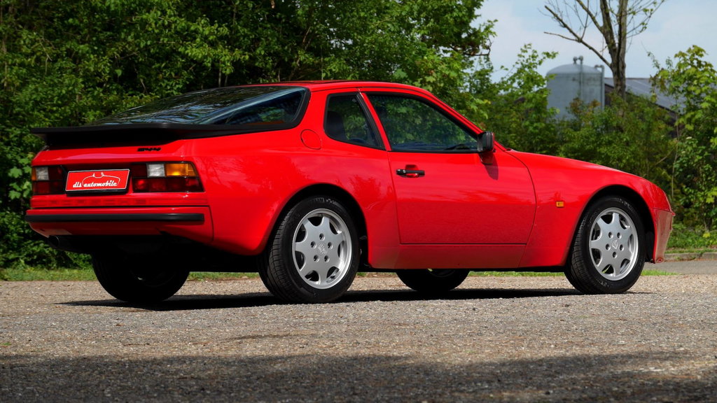 Porsche 944 Coupé