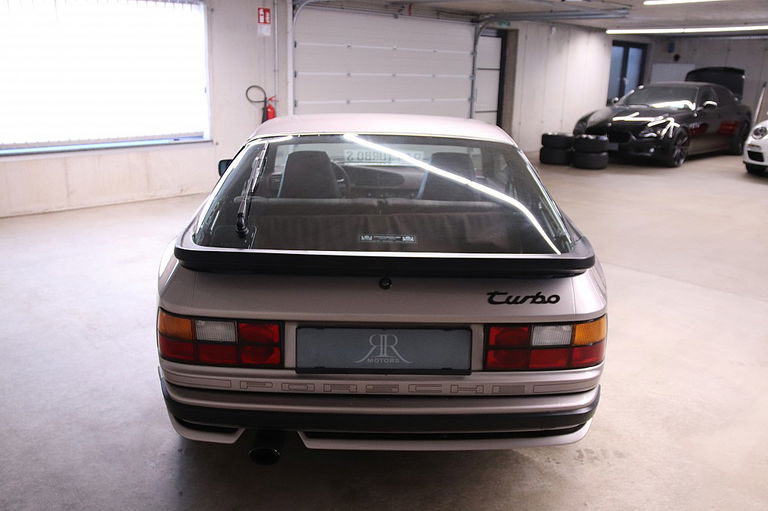 Porsche 944 Turbo S Coupé