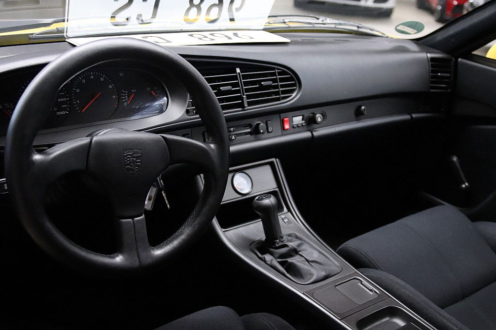 Porsche 968 Club Sport