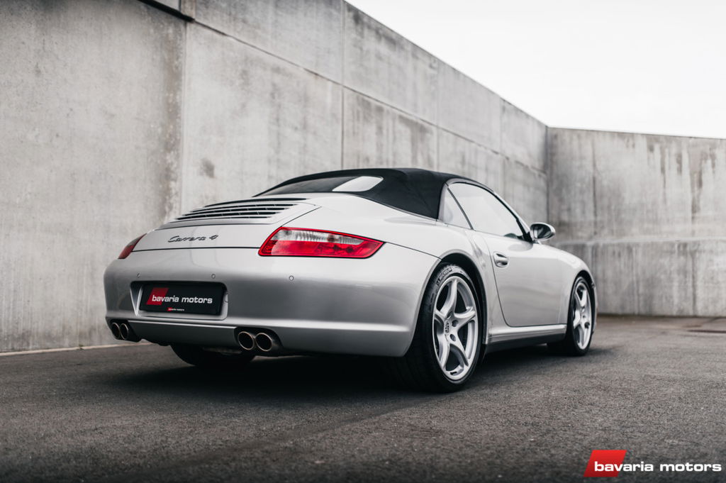 Porsche 997 Carrera 4