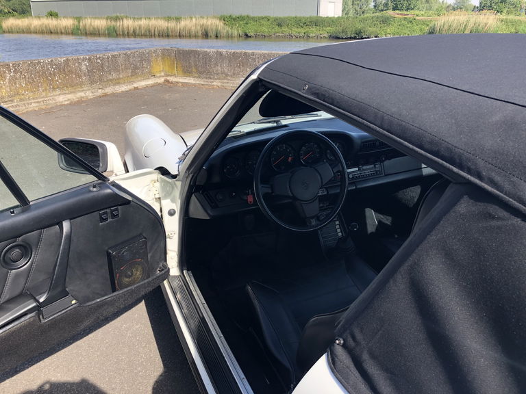 Porsche 911 Carrera 3.2 (US)