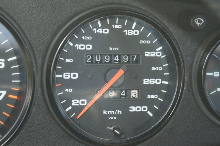 Porsche 964 Carrera 4