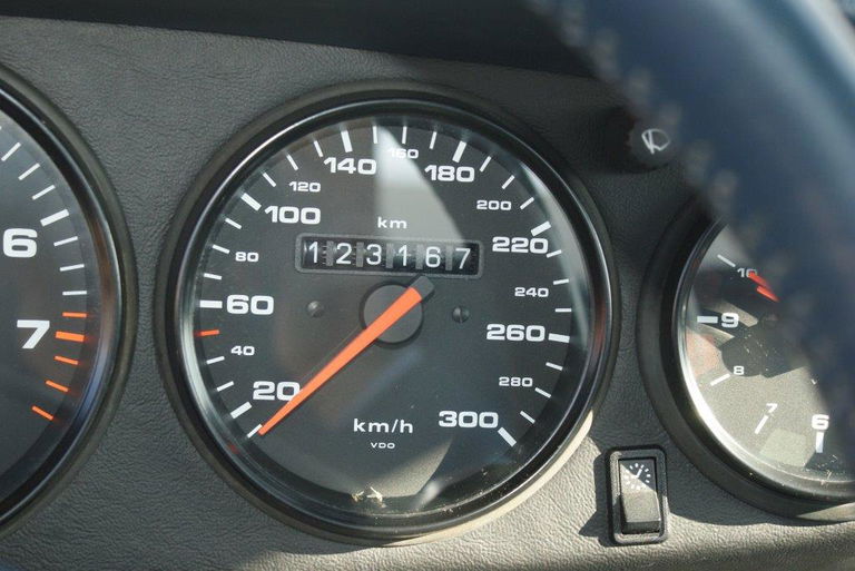 Porsche 993 Carrera 4