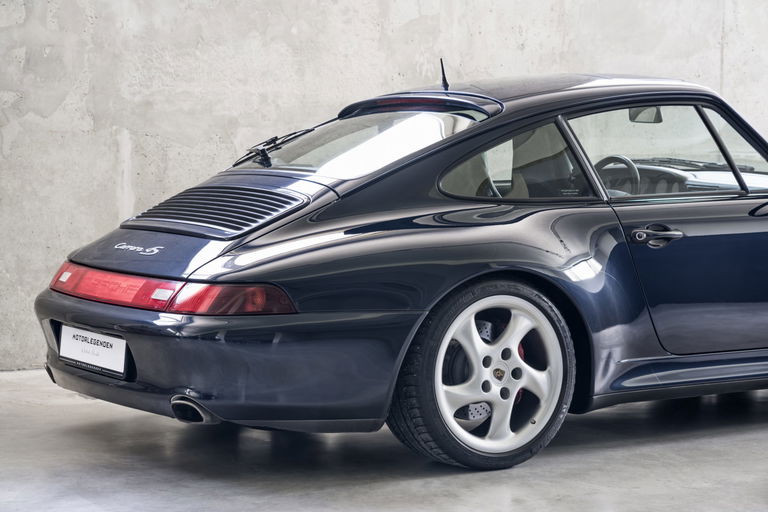 Porsche 993 Carrera 4S