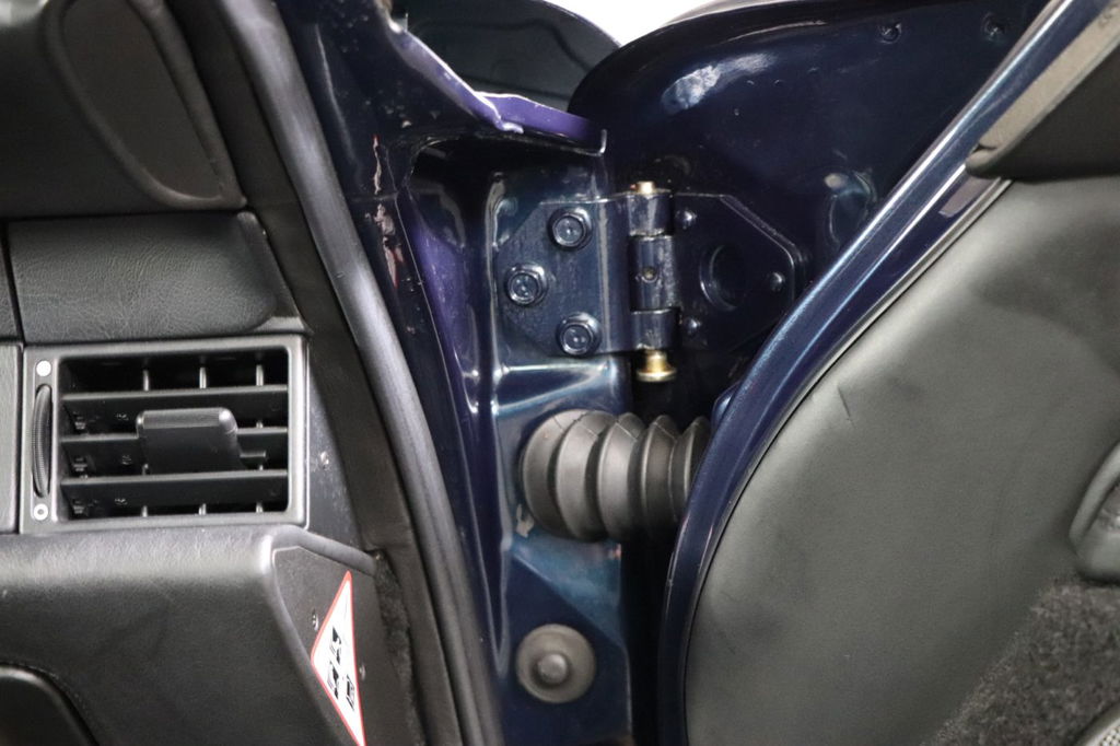 Porsche 993 Carrera 4S