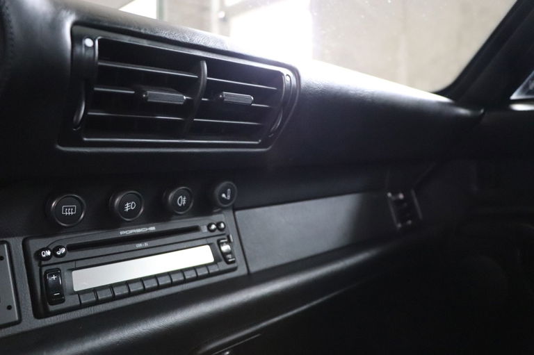 Porsche 993 Carrera 4S