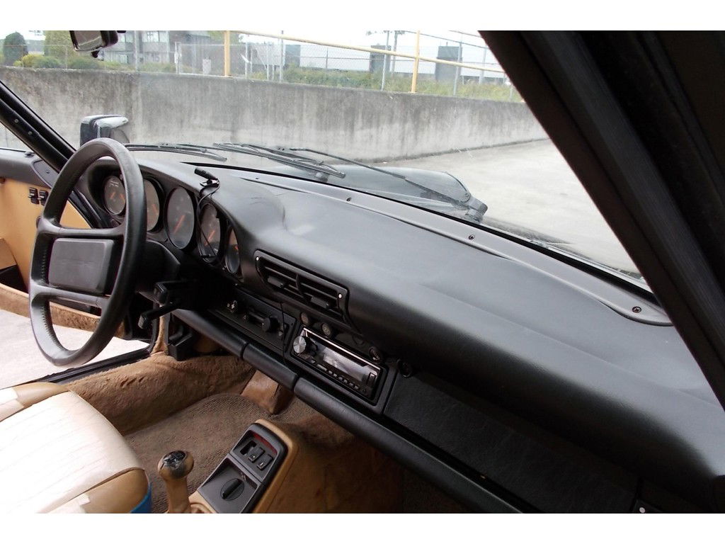 Porsche 964 Carrera 4