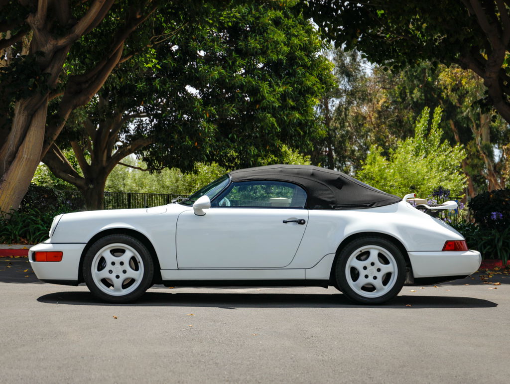 Porsche 964 Carrera 2 Speedster
