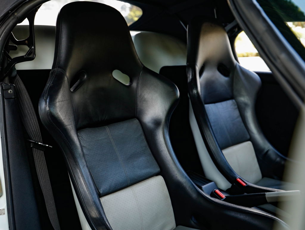 Porsche 964 Carrera 2 Speedster