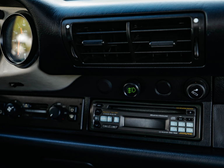 Porsche 964 Carrera 2 Speedster