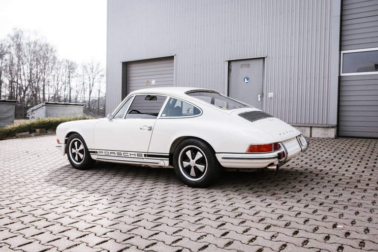 Porsche 911 T