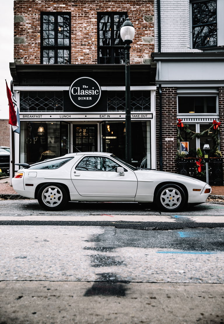 Porsche 928 S4