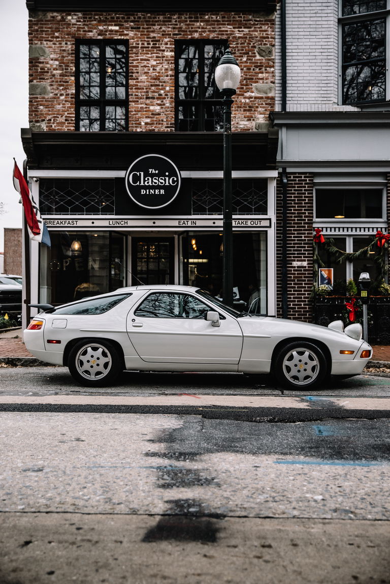 Porsche 928 S4