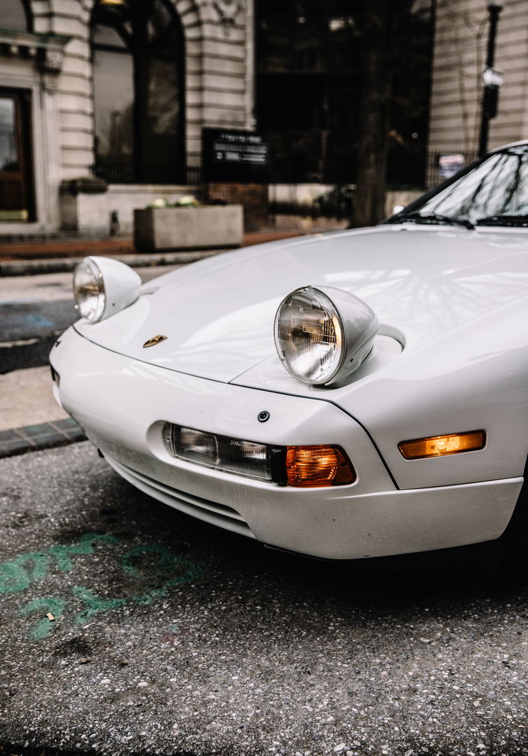 Porsche 928 S4