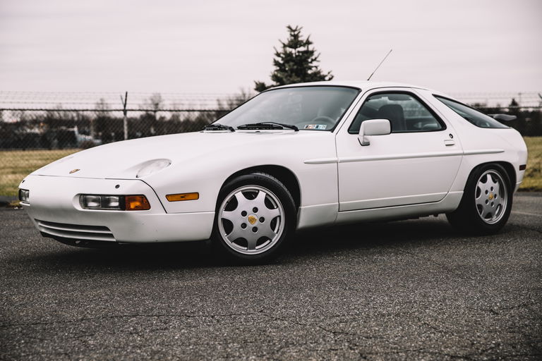 Porsche 928 S4