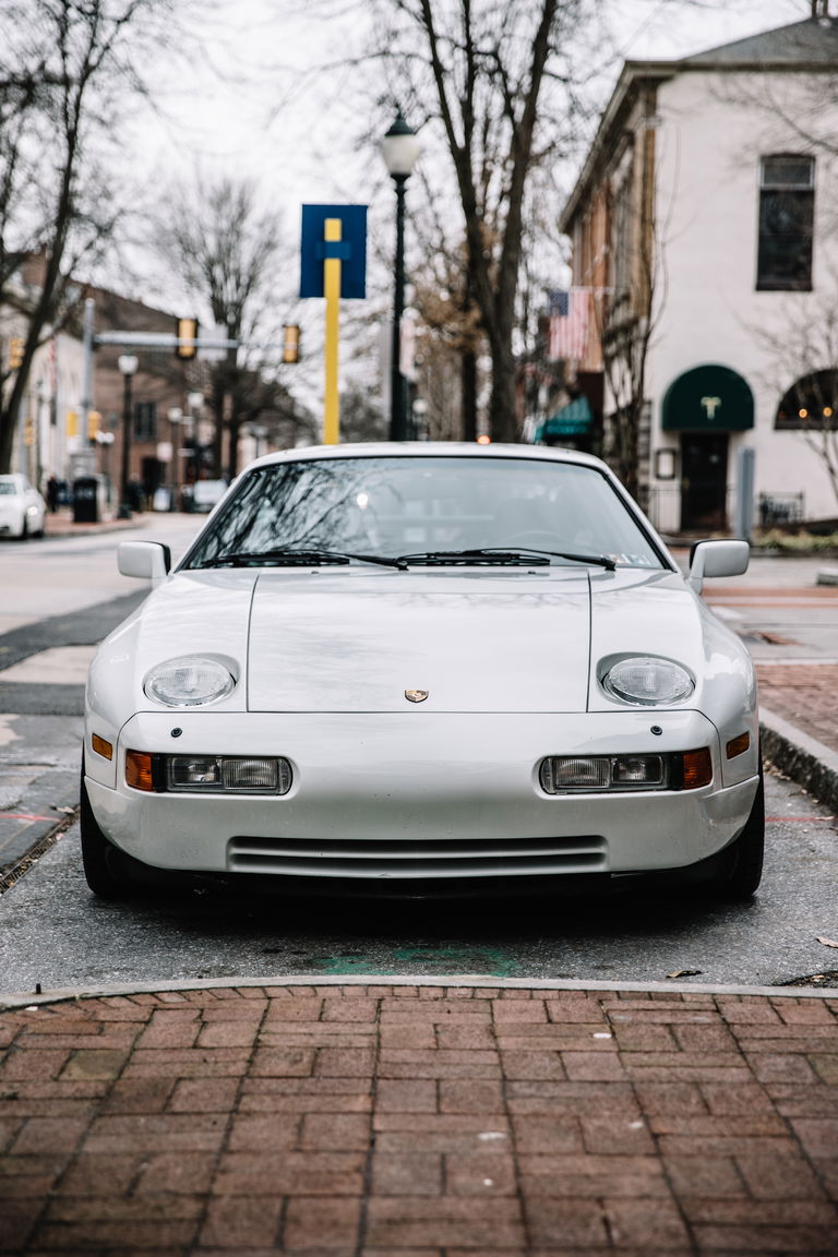 Porsche 928 S4