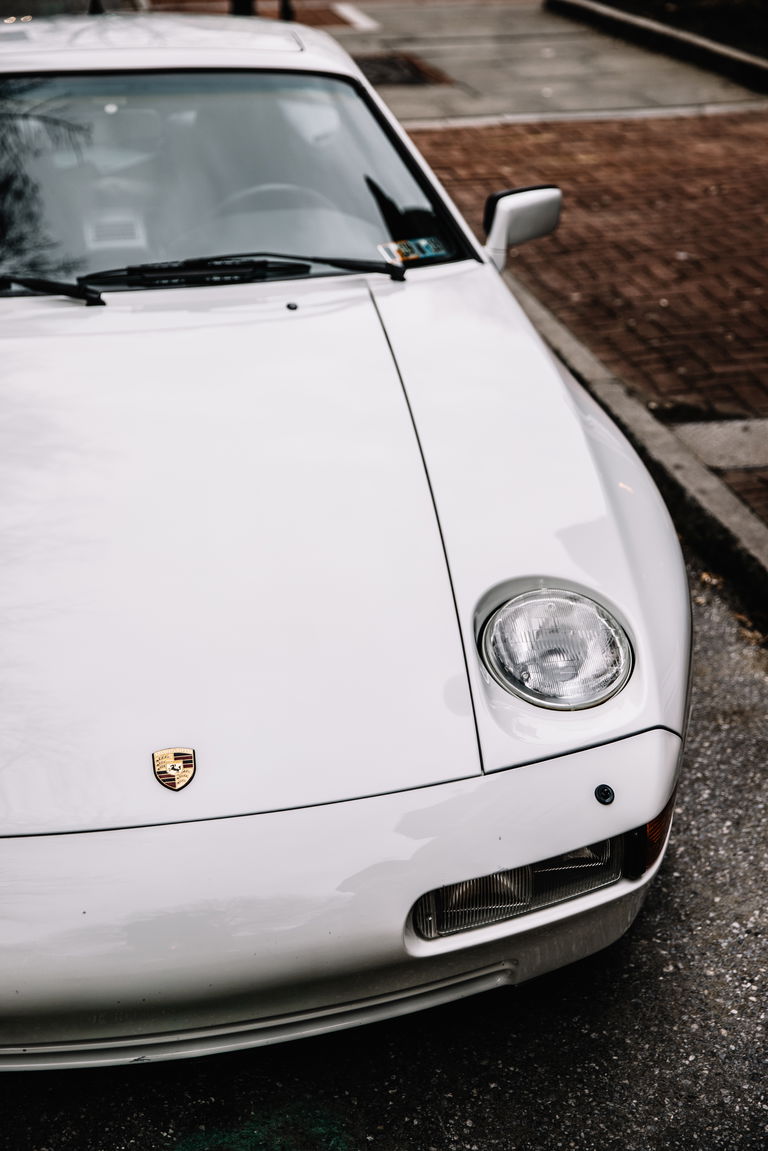 Porsche 928 S4