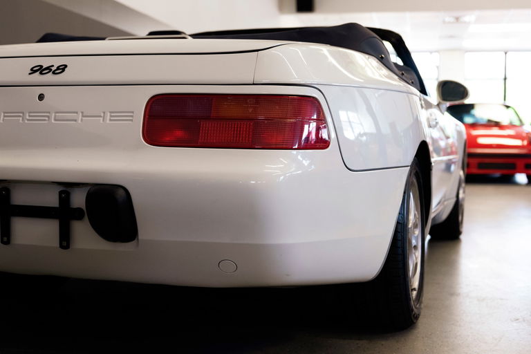 Porsche 968