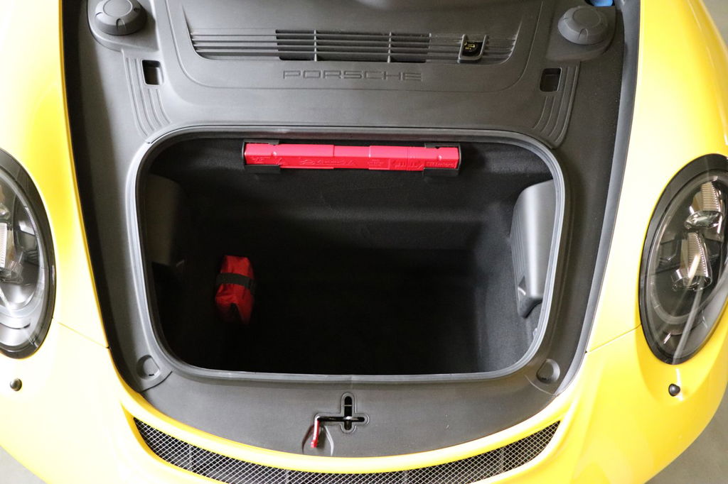 Porsche 991 GT3 Touring