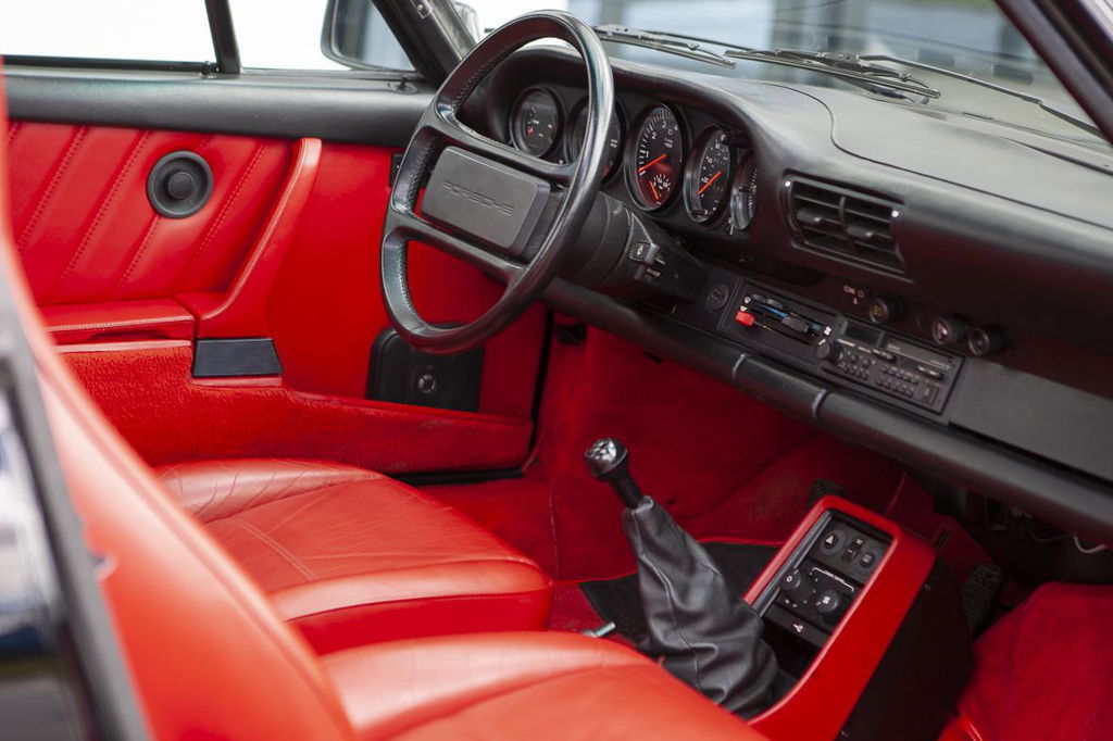 Porsche 911 Turbo 3.3 (US)