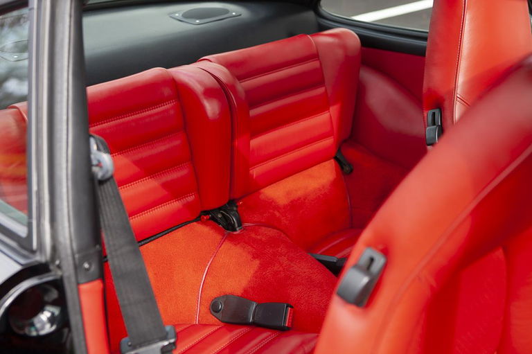 Porsche 911 Turbo 3.3 (US)