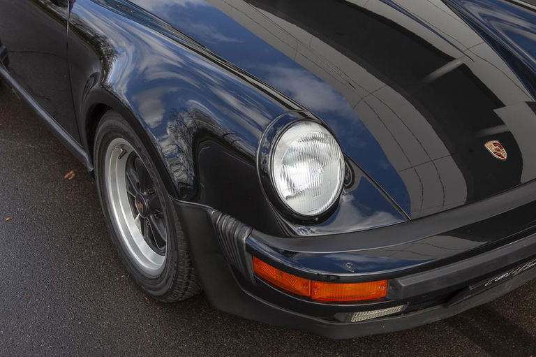 Porsche 911 Turbo 3.3 (US)