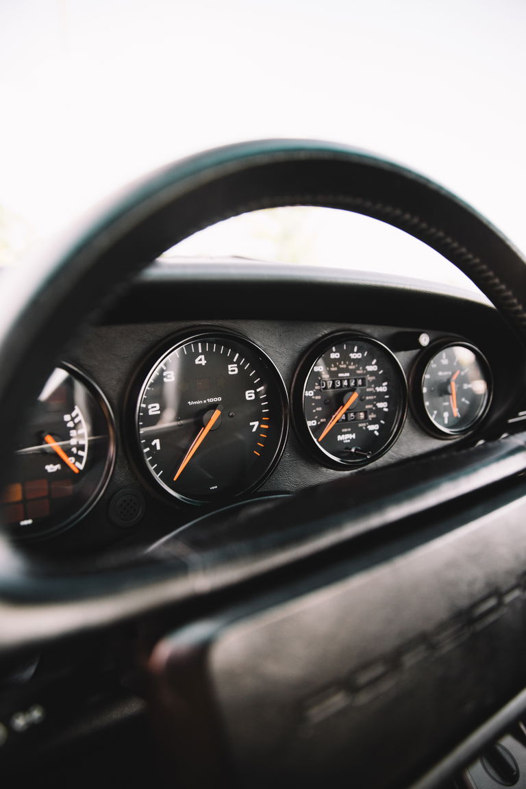 Porsche 964 Carrera 4