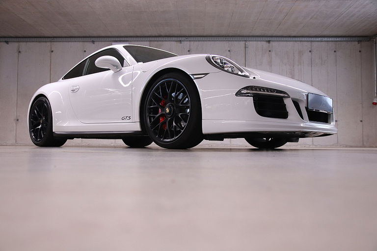 Porsche 991 Carrera GTS