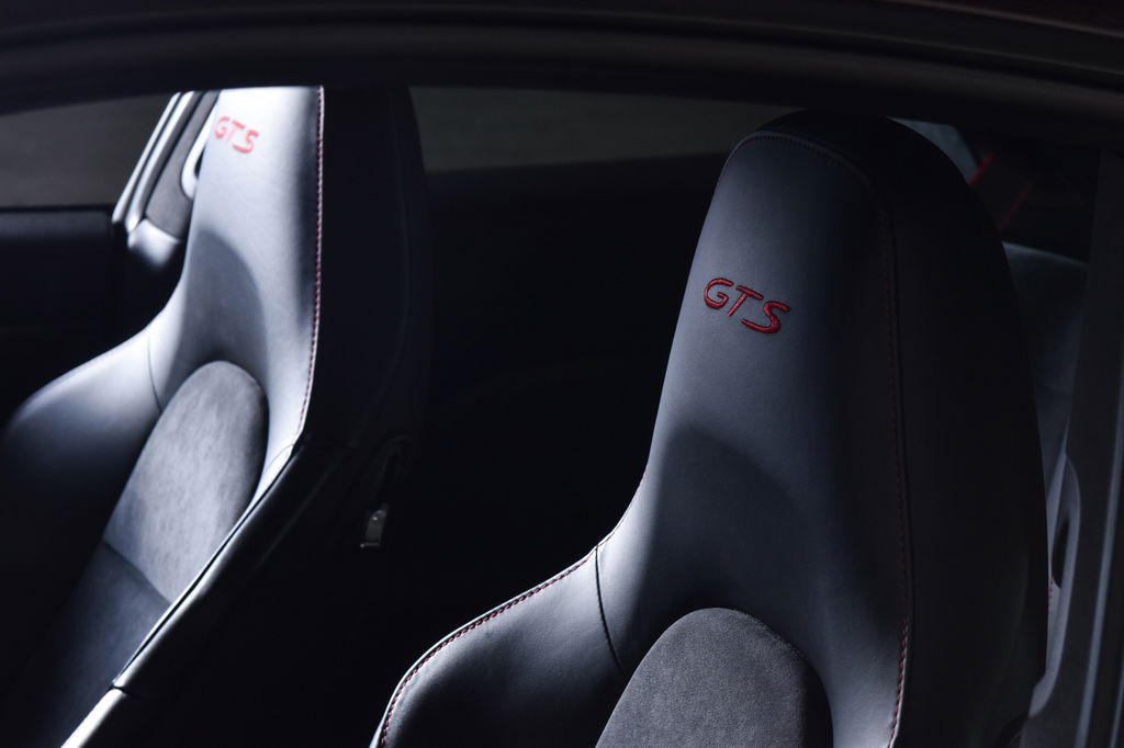 Porsche 991 Carrera GTS