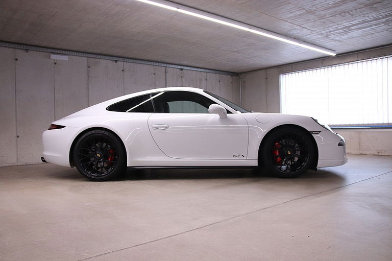 Porsche 991 Carrera GTS