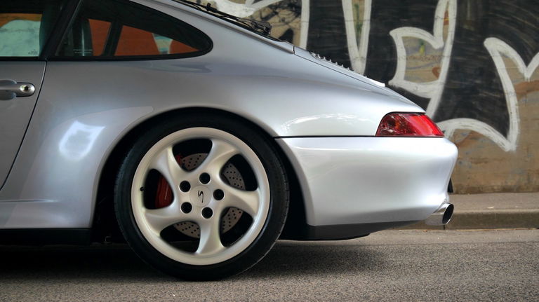 Porsche 993 Carrera 4S