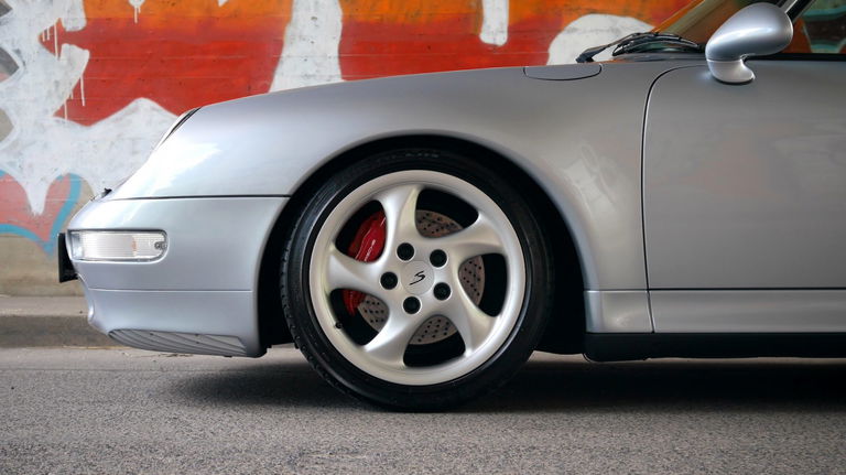 Porsche 993 Carrera 4S
