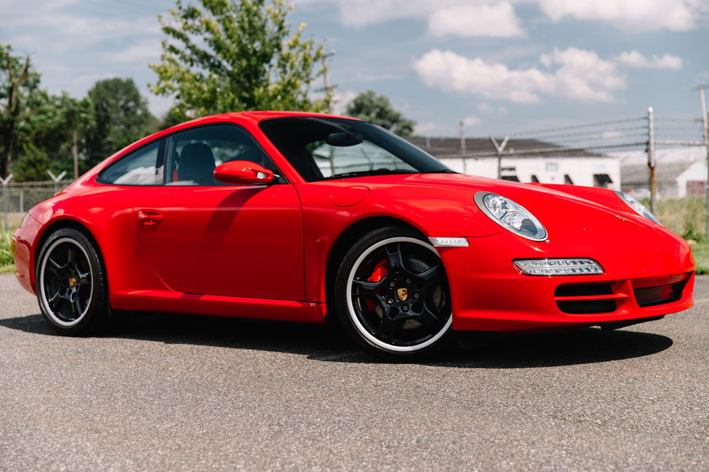Porsche-911-997-Carrera-Coupé-red