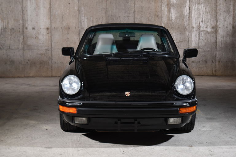 Porsche 911 Carrera 3.2 (US)