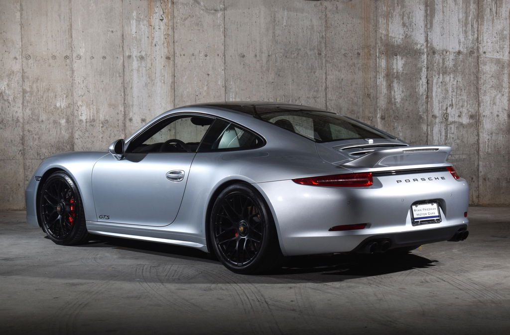 Porsche 991 Carrera GTS