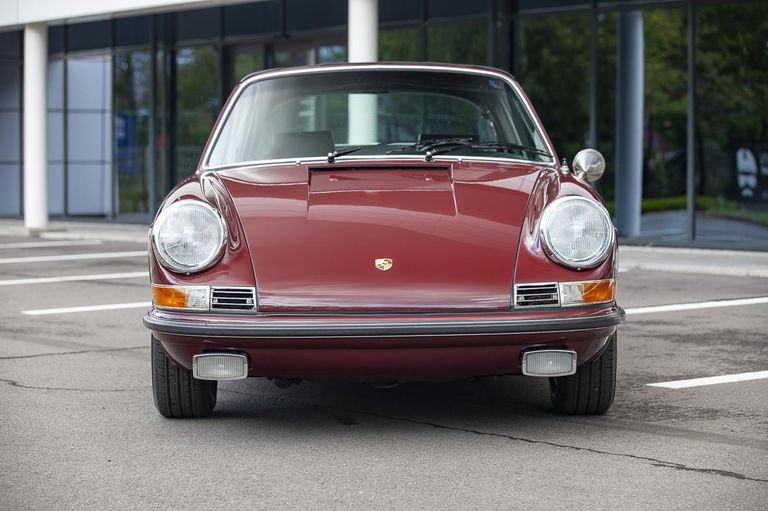 Porsche 911 S (F-Modell)