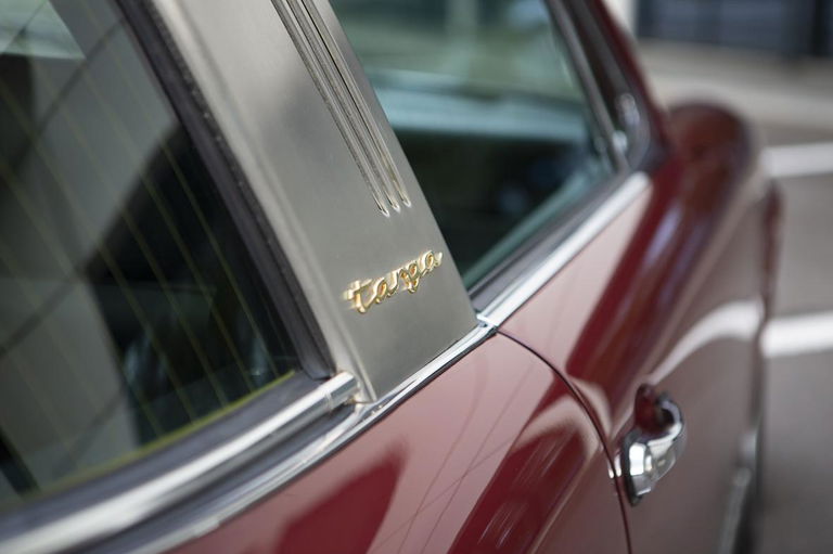 Porsche 911 S (F-Modell)