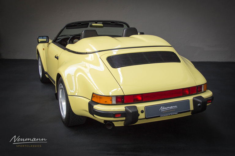 Porsche 911 Carrera 3.2 Speedster